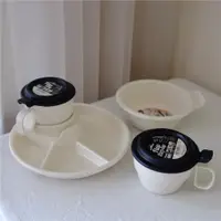 在飛比找ETMall東森購物網優惠-日本進口多彩可微波碗帶蓋奶杯湯杯減脂分格餐盤兒童寶寶餐具套裝