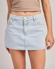 [DESU] DESU Women's Allegra Denim Skort in Bleach Denim Size 8 8 Bleach Denim