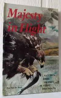 在飛比找露天拍賣優惠-【吉兒圖書】《Majesty in Flight Natur