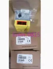 1Pcs New BANNER beam relay Q853E-B