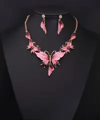 在飛比找樂天市場購物網優惠-現貨 項鍊+耳環套組 蝴蝶設計 歐美項鍊 森林系女孩