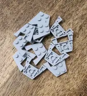 LEGO Light Bluish Gray Wedge, Plate 3 x 4 with Stud Notches QTY 12. Part. 28842