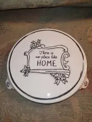 Katie & Mandy ceramic trivet in great shape 6" Diameter