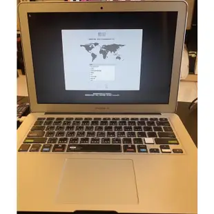 二手蘋果筆電。Apple Mac Book Air13吋。2016製造。