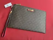 NWT Michael Michael Kors Jet Set Clutch/Wristlet Monogram Canvas with Hot Pink