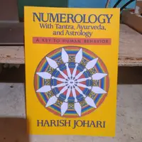 在飛比找蝦皮購物優惠-帶有 tantra、ayurveda 和占星術的數字學書