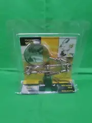 Unopened HELPING HANDS Magnifier MAGNIFYING GLASS in Package HARBOR FREIGHT