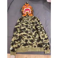 在飛比找蝦皮購物優惠-A Bathing Ape BAPE 綠迷彩外套 S