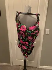 betsey johnson Ladies Lush Meadow Rose Print Swimsuit Size Large