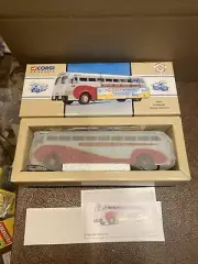 CORGI CLASSICS LIMITED EDITION YELLOW COACH 743 CHAMPLAIN BUS ***NEW IN BOX***