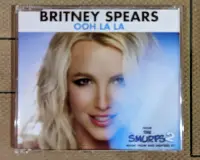 在飛比找Yahoo!奇摩拍賣優惠-小甜甜 布蘭妮 Britney Spears 電影藍色小精靈