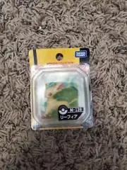 Pokemon Monster Collection Leafeon Leafia Takara Tomy Japan Figure M-139 Creased