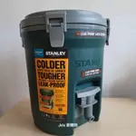 《JO’S愛購物》STANLEY探險系列茶桶水桶冰桶3.8L防漏保冷保冰露營野餐超方便