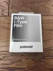 Polaroid B&W Film for I-Type (8 Photos)