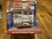 Johnny Lightning Union 76 1970 Dodge Coronet Super Bee Dioramas