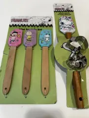 Snoopy Peanuts 2 Sets Silicone Spatula Cookie Cutter Plus Mini Spatula Set NEW
