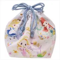 在飛比找樂天市場購物網優惠-日本製 迪士尼 公主 便當袋 束口袋 午餐袋 化妝袋 收納袋