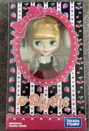 Blythe Cousin Olivia Takara Tomy Neo