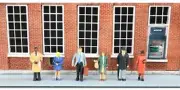 Bachmann 33120 HO Scale Standing Office Wrk 6P