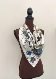 Unisex Gucci Silk Wrap Logo Kris Knight Floral Print Ivory Multicolor Scarf