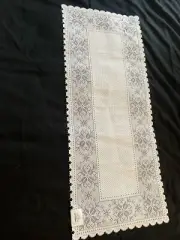 Vintage Heritage Lace Harbor Chalet Table Runner 14” x 36” White