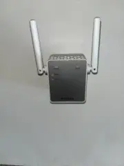 NETGEAR AC750 EX3700-100NAS Wireless Dual Band Range Extender