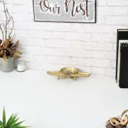 Cheungs Home Decorative Modern Golden cast Iron Bumble bee Decor Piece