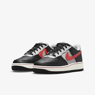 Nike AIR FORCE 1 LV8 EMB (GS) 大童休閒鞋-黑紅-DJ9993001