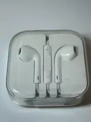 Genuine OEM Apple iPhone iPad MAC Wired Earbud Earphones 3.5mm White New Sealed