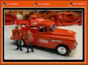 1/50 1955 Chevrolet Stepside Pick Up + 2 Custom Figs - in genuine ALLIS Colors!!