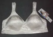 Playtex 18 HOUR: Size: 16 D. Fittingly Fabulous - SANDSHELL & Lace, WireFree Bra