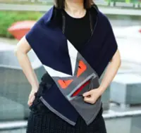 在飛比找Yahoo!奇摩拍賣優惠-Fendi FXS1244TG Monster Scarf 