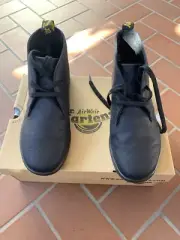 dr martens air wair Henrie Black Size 8