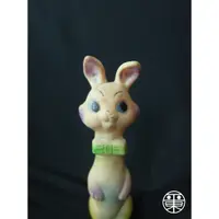 在飛比找蝦皮購物優惠-早期 台製軟膠玩具 老軟膠 兔兔 老玩具 TAIWAN / 