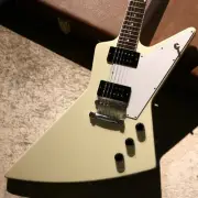 Gibson Lightweight 70s Explorer ~Classic White~ #230540166 3.31kg Neck binding M