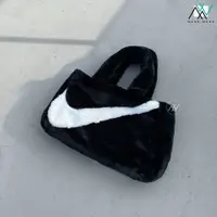 在飛比找蝦皮商城優惠-NIKE NSW FX FUR TOTE 絨毛大勾 單肩包 