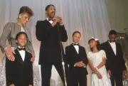 Philadelphia 76ers Julius Erving on podium with his wife Turquoise- Old Photo