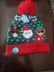 LED Christmas Hat, Light up Christmas Tree Unisex Knitted Beanie Holiday New