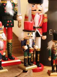 在飛比找松果購物優惠-英國士兵木偶擺件為兒童房增添童趣與創意打造溫馨舒適的臥室氛圍