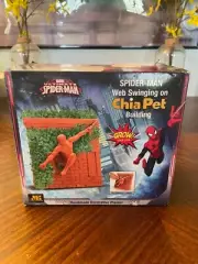 Marvel Ultimate NEW SPIDER-MAN Web Swinging Chia Pet Building Sealed NIB