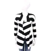 在飛比找Yahoo奇摩購物中心優惠-BOUTIQUE MOSCHINO 黑白條紋長版開襟棉質外套