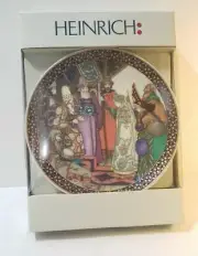 Villeroy & Boch Russian Fairy Tales Snegurochka at the Court of Tsar Berendedei