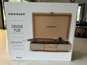 Crosley CR8005F-LT Cruiser Plus Bluetooth Suitcase Record Player _NIB - Wireless
