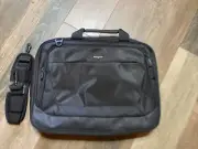 Targus laptop computer bag black new no tags