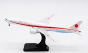 1:400 Aviation JAPAN BOEING B777-300ER Passenger Airplane Diecast Plane Model
