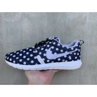 在飛比找蝦皮購物優惠-nike roshe run nm qs 波點 US11