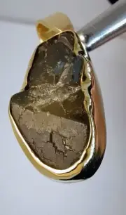 Garnet Pendant (Grossular Garnet Druzy) Gold 22K Bezel + 18K Bale