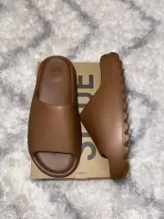 ADIDAS YEEZY SLIDE ‘FLAX’ Size 9
