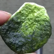 101.05Ct Genuine MOLDAVITE Czech Republic Certificate of Authenticity