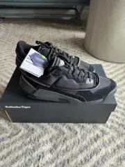 NWT Onitsuka Tiger Admix Runner, Unisex 10